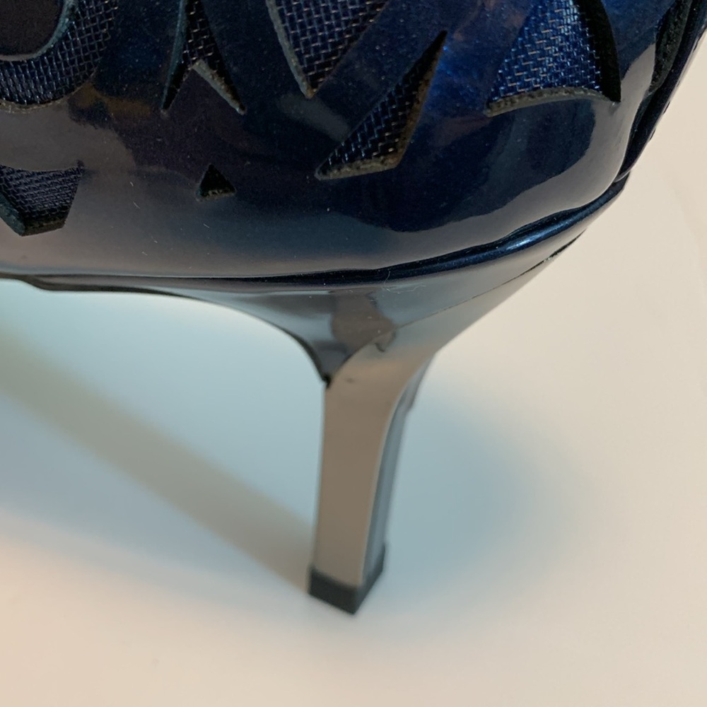 J Renee Navy Jameena Pointed Toe Pumps size 9 1/2 W - Picture 5 of 8
